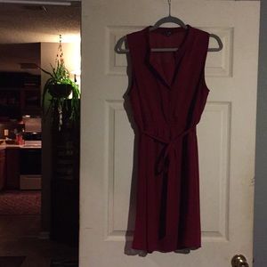 Red sleeveless cocktail/ business dress